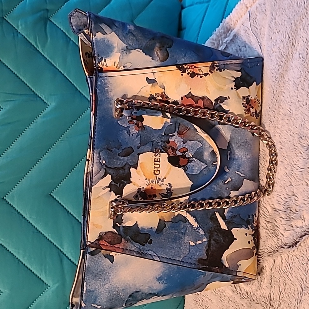 Guess bag